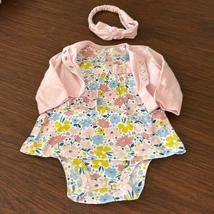 Carter’s 3 piece set dress with attached panties, jacket and headband. 0-3 mo
